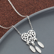 Load image into Gallery viewer, Dreamcatcher Necklace
